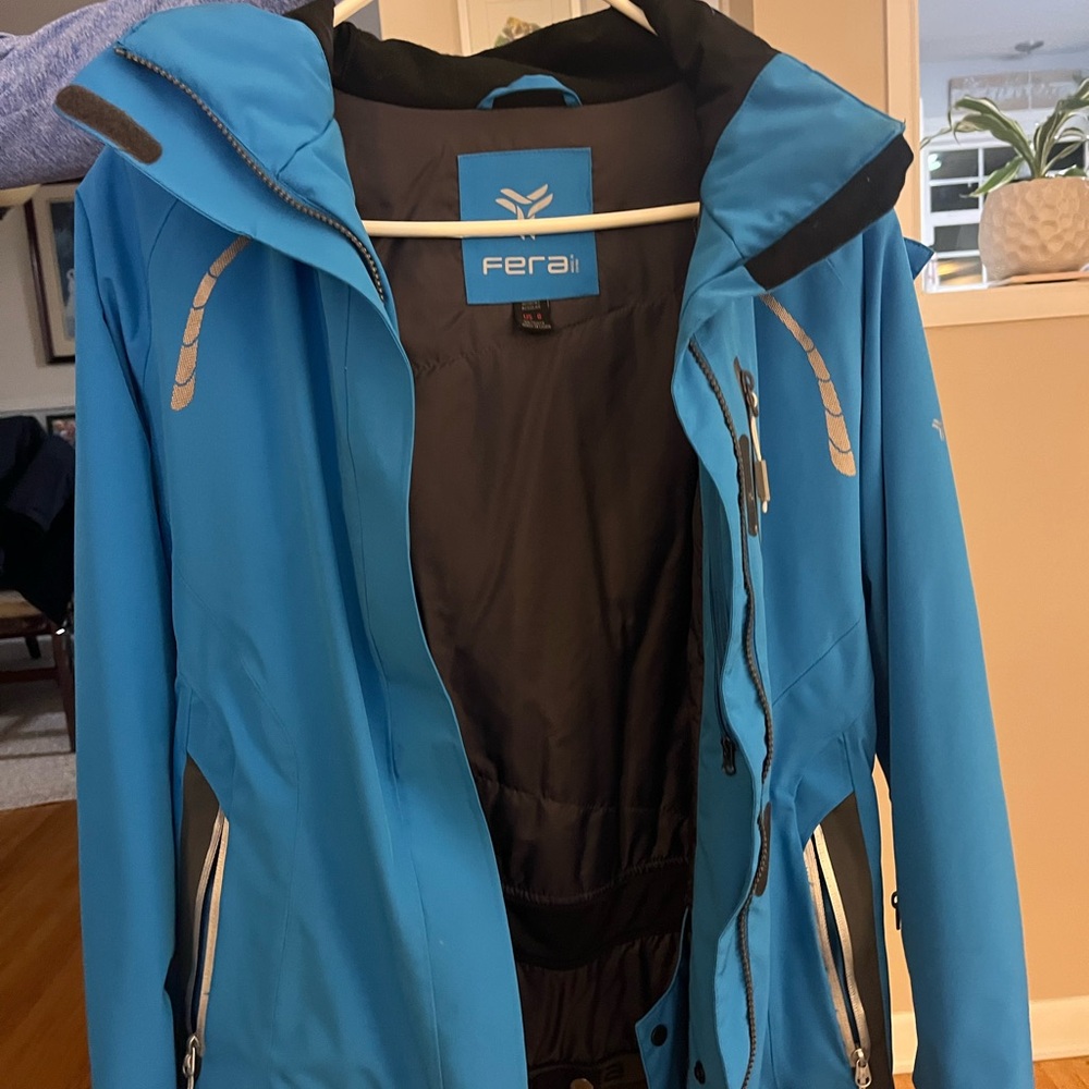 Fera Women's Vibrant Blue Ski Jacket